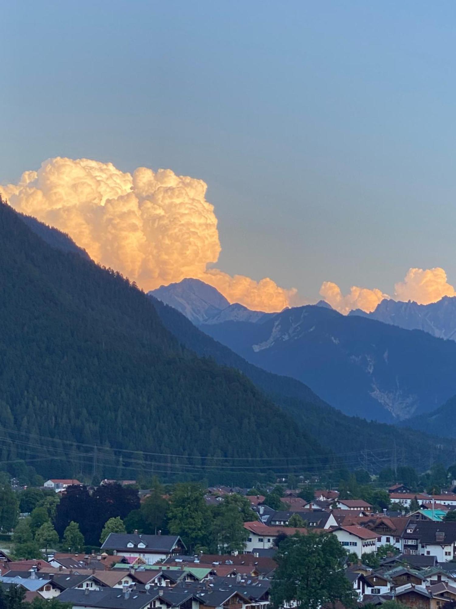 Alpenappartements Schwalbennestl Mittenwald Eksteriør billede