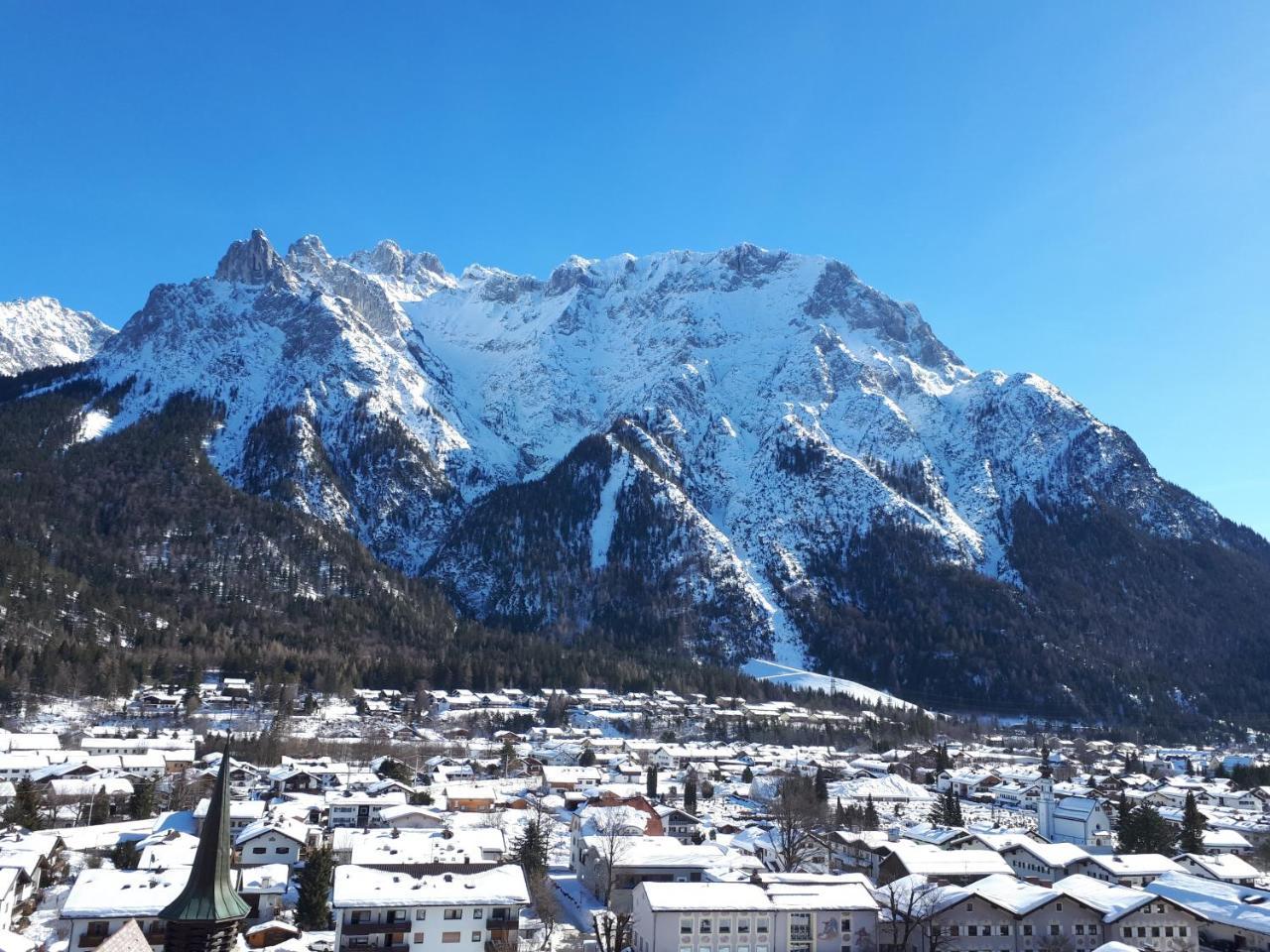 Alpenappartements Schwalbennestl Mittenwald Eksteriør billede